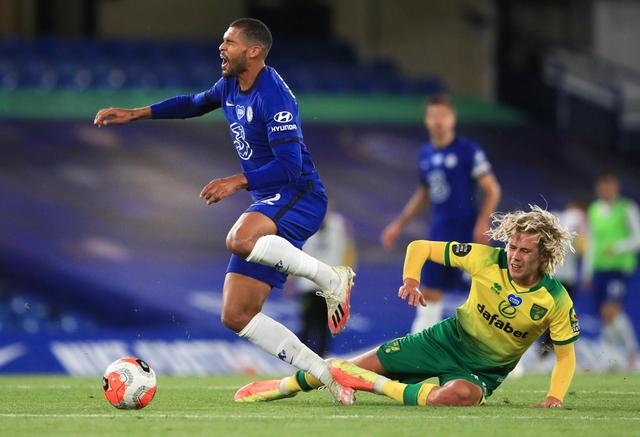 選手四周的 選手四周的