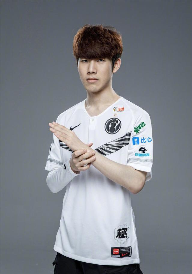 升起的超级 升起的超级